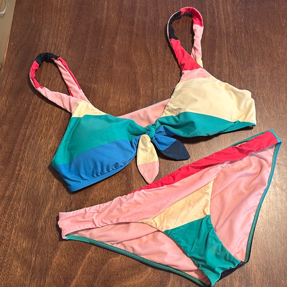 Super cute Billabong bikini